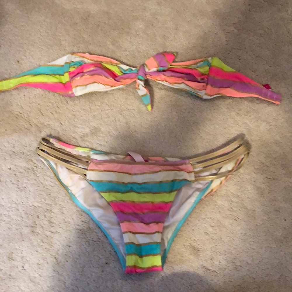 Victoria’s Secret bathing suit set